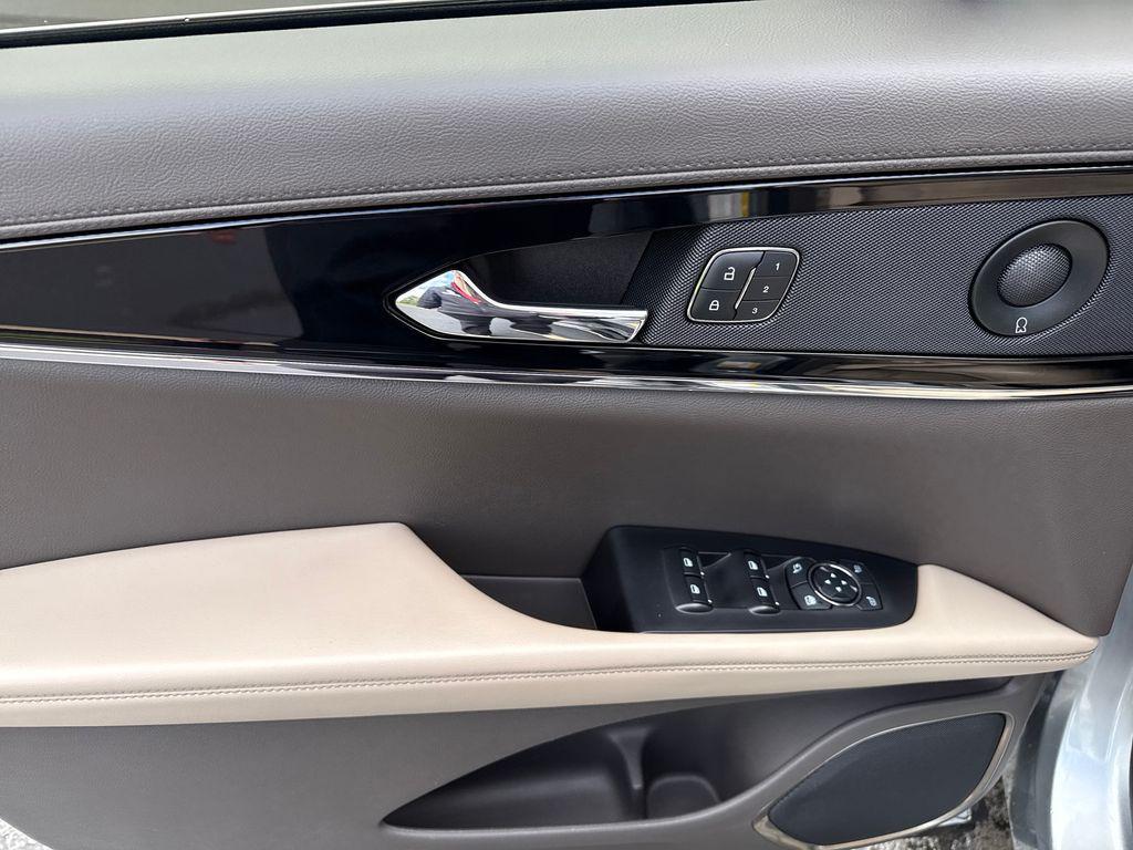 used 2023 Lincoln Nautilus car, priced at $40,178