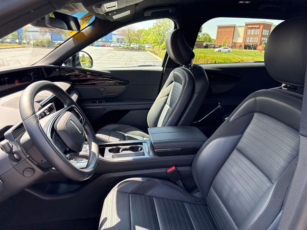 used 2024 Lincoln Nautilus car, priced at $51,671