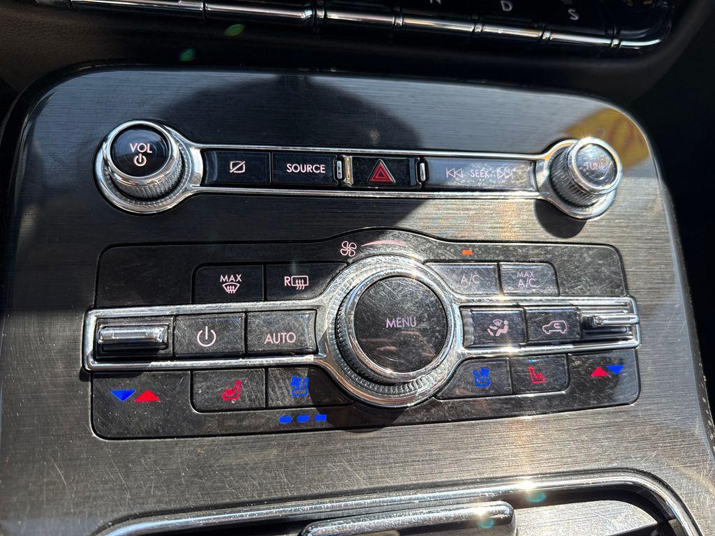 used 2023 Lincoln Nautilus car, priced at $41,066