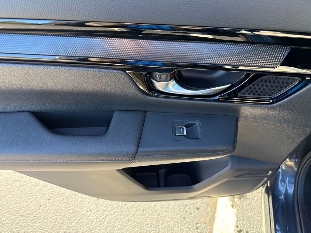 used 2024 Honda CR-V Hybrid car, priced at $33,902