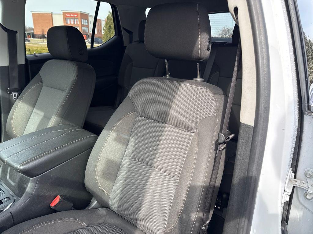 used 2020 Chevrolet Traverse car, priced at $15,613