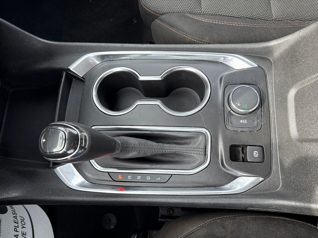 used 2020 Chevrolet Traverse car, priced at $15,613