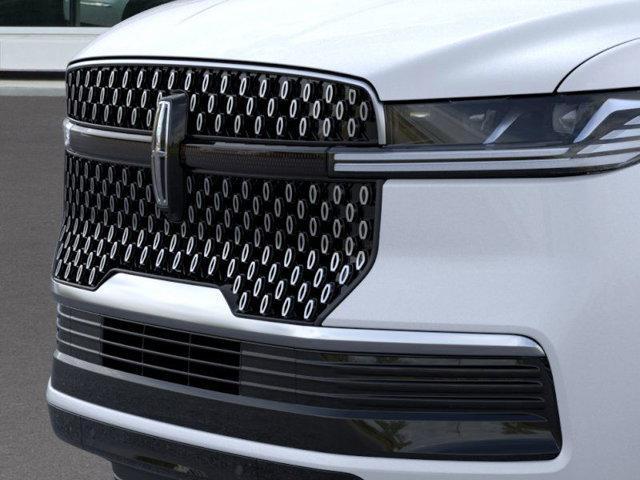 new 2025 Lincoln Navigator car, priced at $104,825