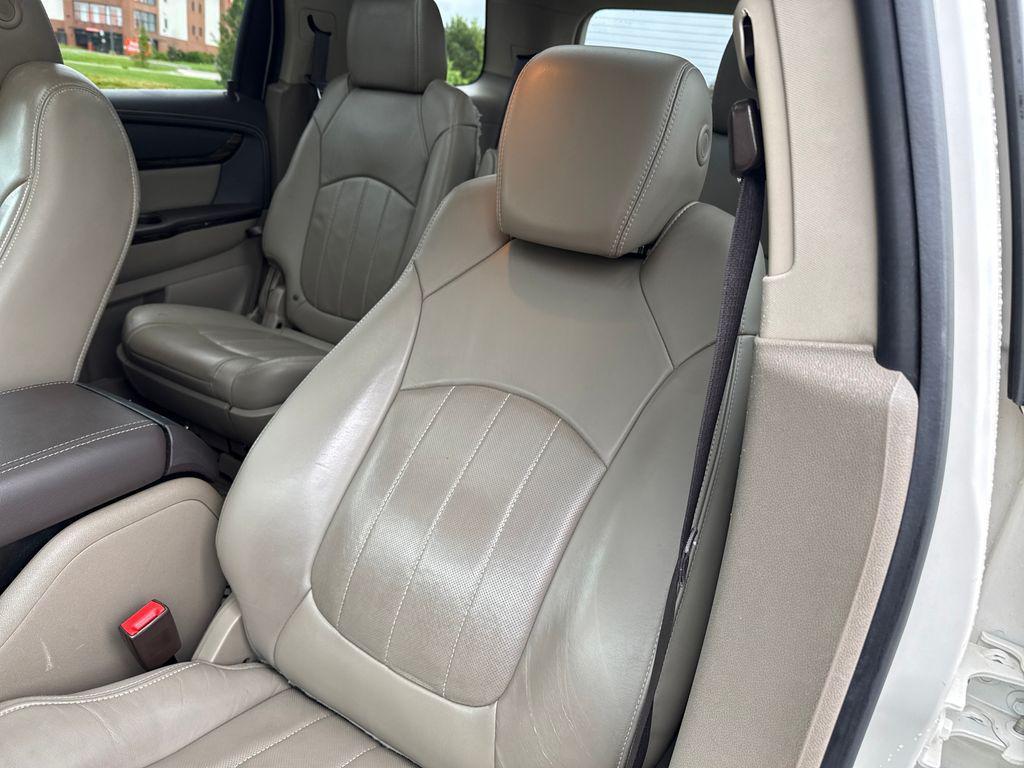 used 2015 GMC Acadia car, priced at $11,674