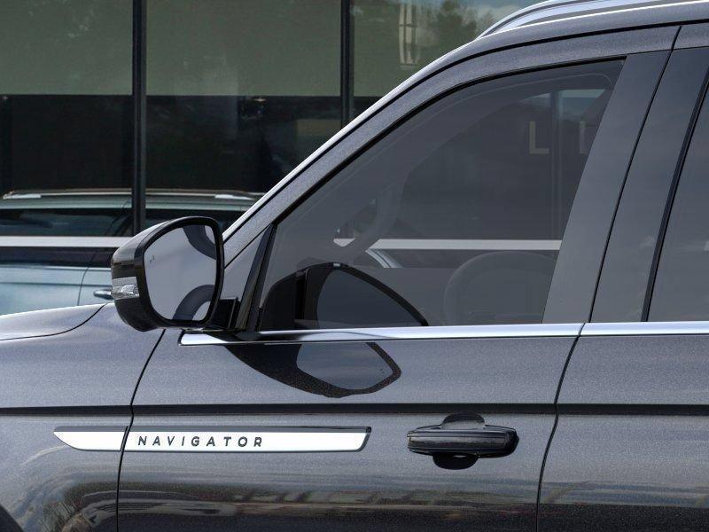 new 2026 Lincoln Navigator car, priced at $84,364