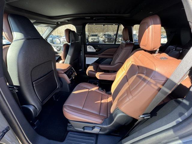 used 2025 Lincoln Aviator car, priced at $55,800