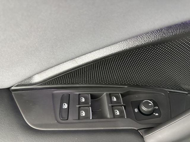 new 2025 Volkswagen Tiguan car, priced at $33,621