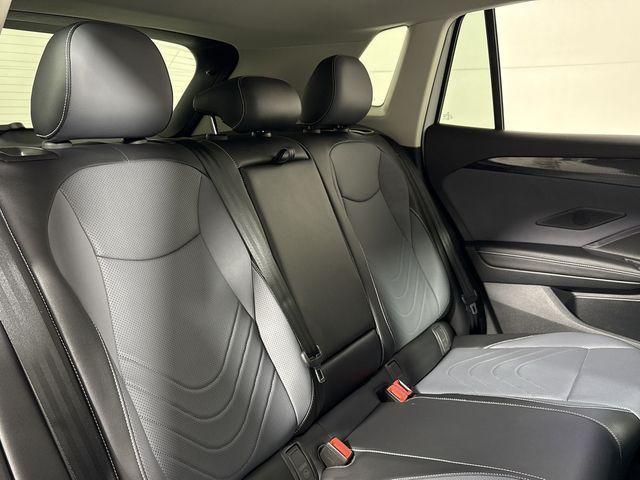 new 2025 Volkswagen Tiguan car, priced at $33,621