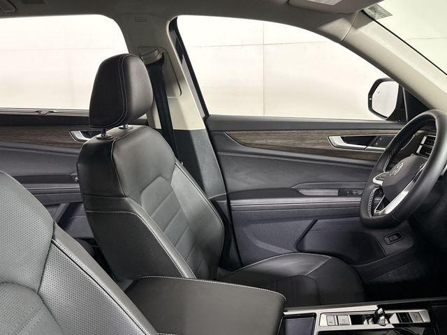 new 2026 Volkswagen Atlas car, priced at $47,412