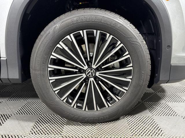 new 2025 Volkswagen Tiguan car, priced at $29,482