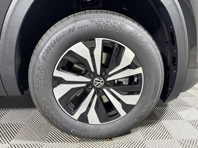 new 2026 Volkswagen Atlas car, priced at $39,491