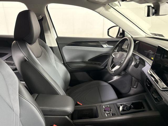 new 2025 Volkswagen Tiguan car, priced at $30,811