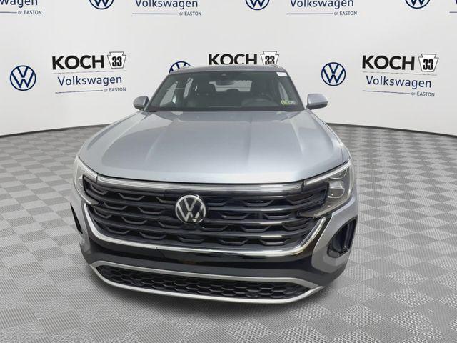new 2026 Volkswagen Atlas Cross Sport car, priced at $40,412