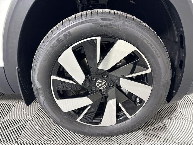 new 2026 Volkswagen Atlas Cross Sport car, priced at $46,217