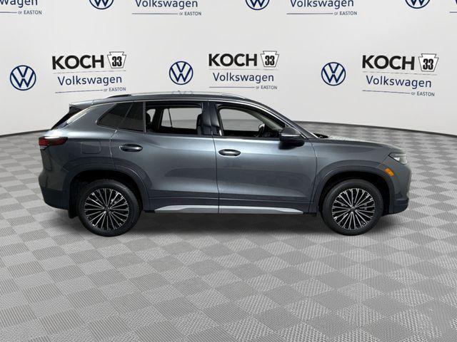 new 2025 Volkswagen Tiguan car, priced at $32,326