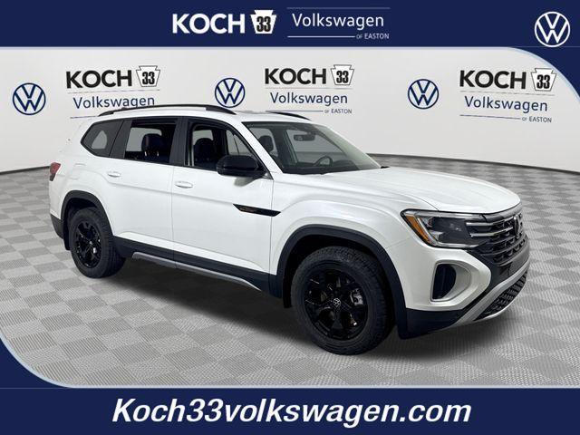new 2026 Volkswagen Atlas car, priced at $48,652