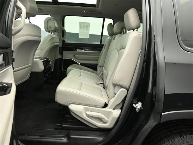 used 2022 Jeep Wagoneer car, priced at $41,793