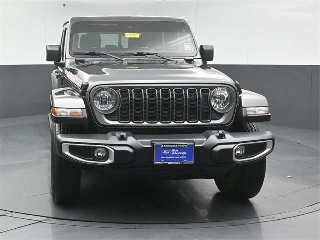 used 2024 Jeep Gladiator car, priced at $32,595