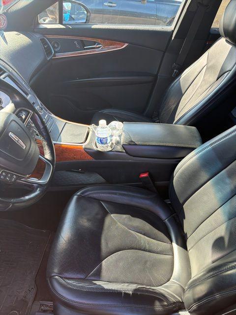 used 2019 Lincoln Nautilus car, priced at $18,977