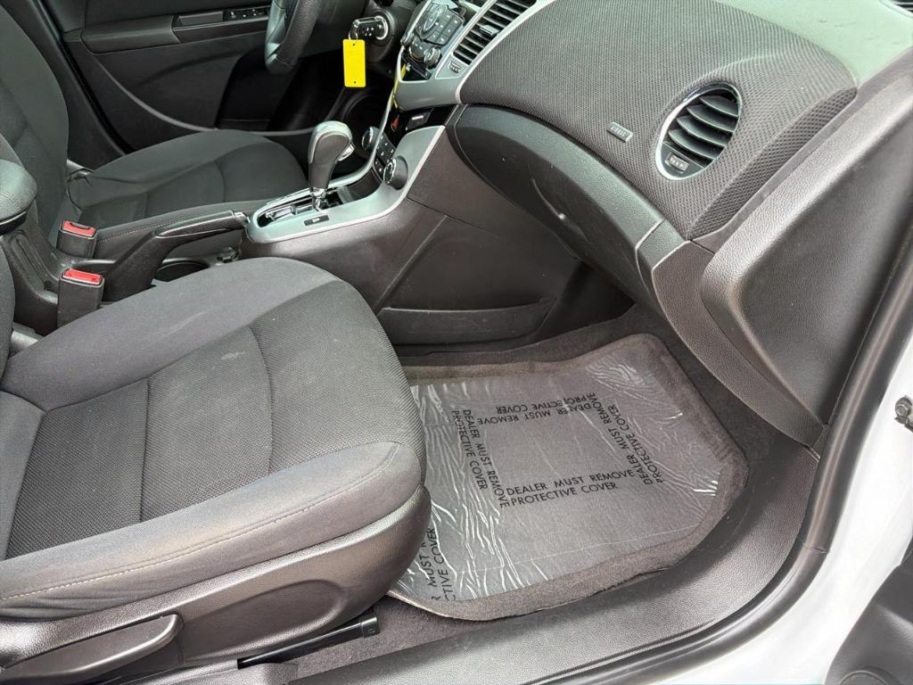 used 2016 Chevrolet Cruze Limited car, priced at $9,990