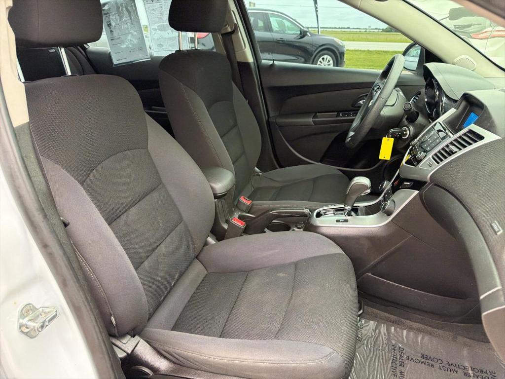 used 2016 Chevrolet Cruze Limited car, priced at $9,990