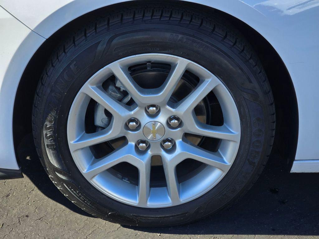 used 2015 Chevrolet Malibu car, priced at $12,991