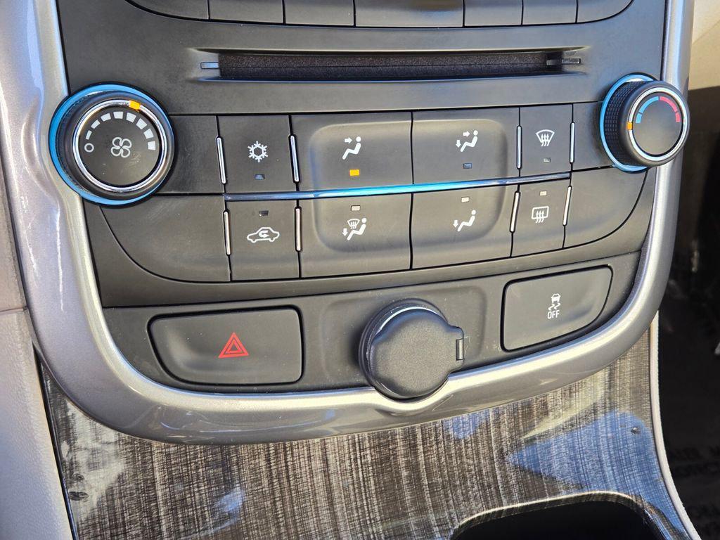 used 2015 Chevrolet Malibu car, priced at $12,991