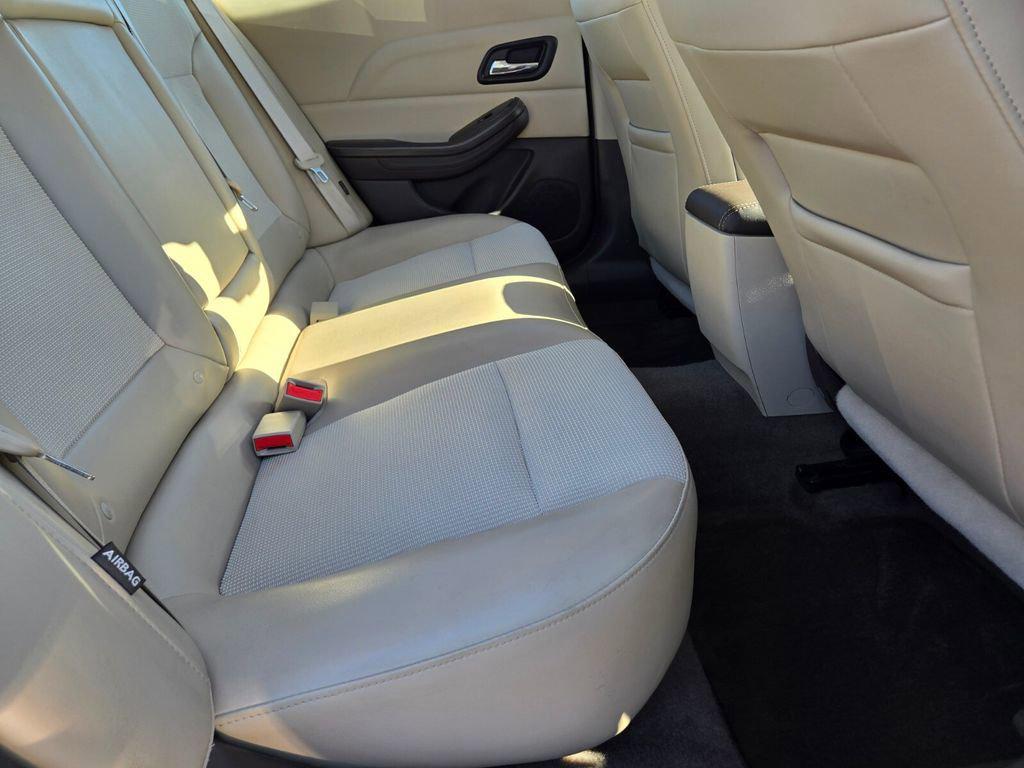 used 2015 Chevrolet Malibu car, priced at $12,991