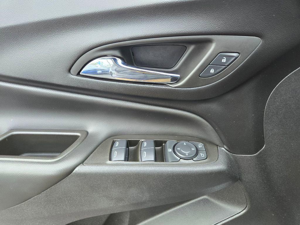 used 2024 Chevrolet Equinox car, priced at $21,815