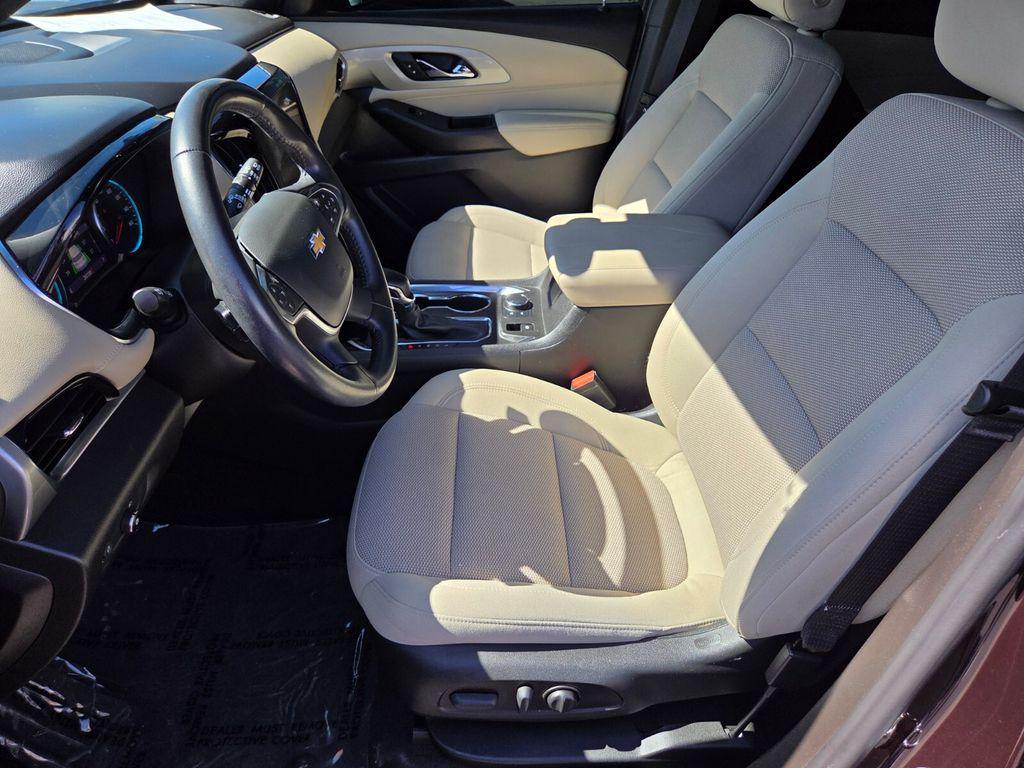 used 2022 Chevrolet Traverse car, priced at $28,591