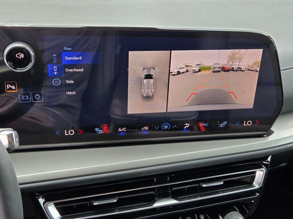 new 2026 Chevrolet Traverse car, priced at $47,945