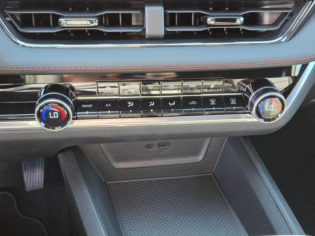 new 2026 Chevrolet Equinox car, priced at $35,885