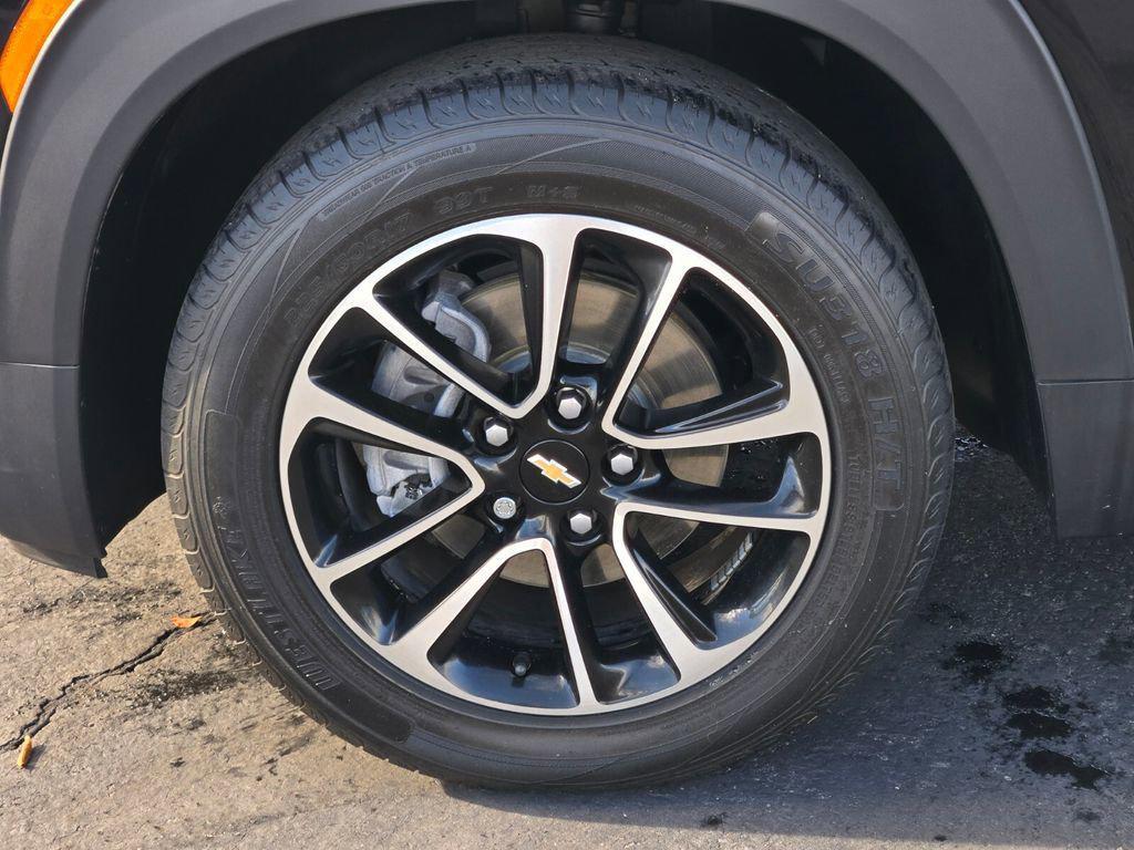 used 2024 Chevrolet TrailBlazer car, priced at $19,394