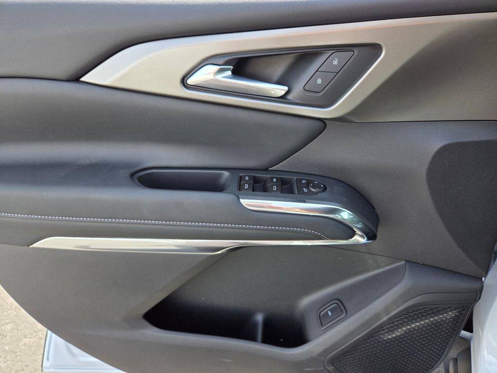 new 2026 Chevrolet Traverse car, priced at $48,940