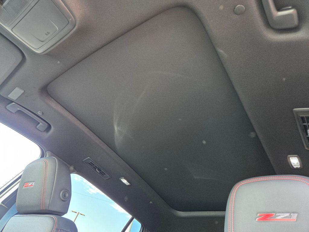 new 2026 Chevrolet Traverse car, priced at $54,220