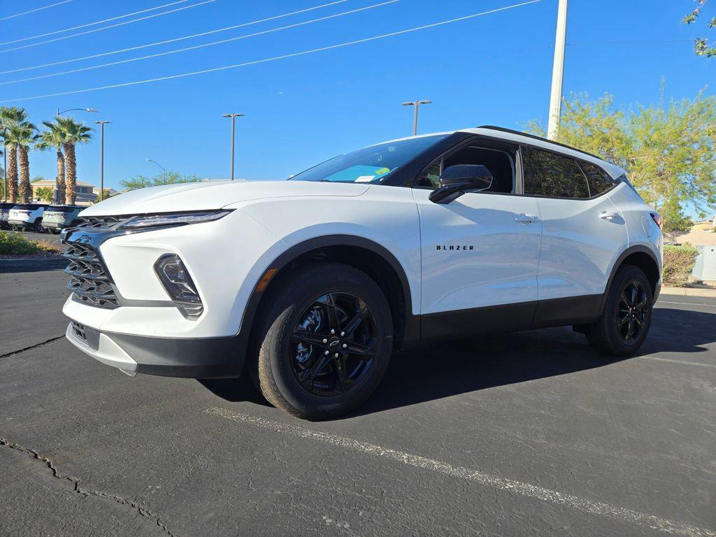 new 2025 Chevrolet Blazer car, priced at $34,915