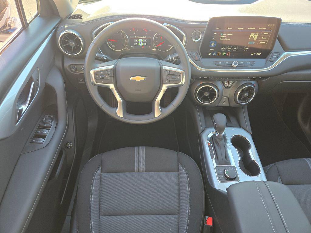 new 2025 Chevrolet Blazer car, priced at $34,915