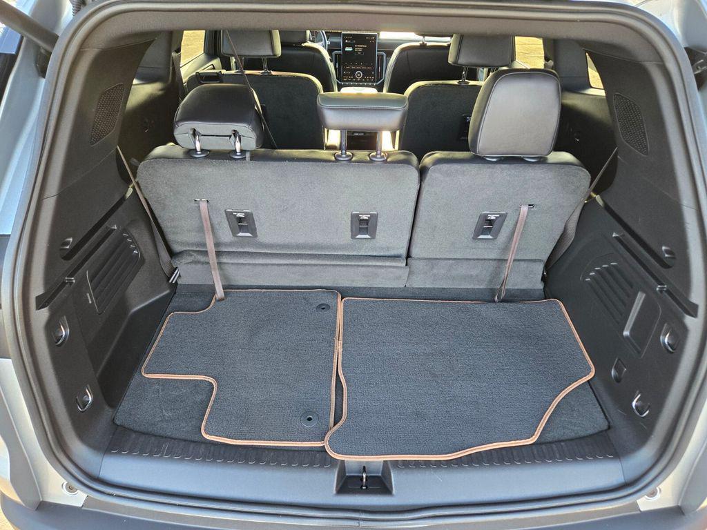 used 2024 GMC Acadia car, priced at $44,964
