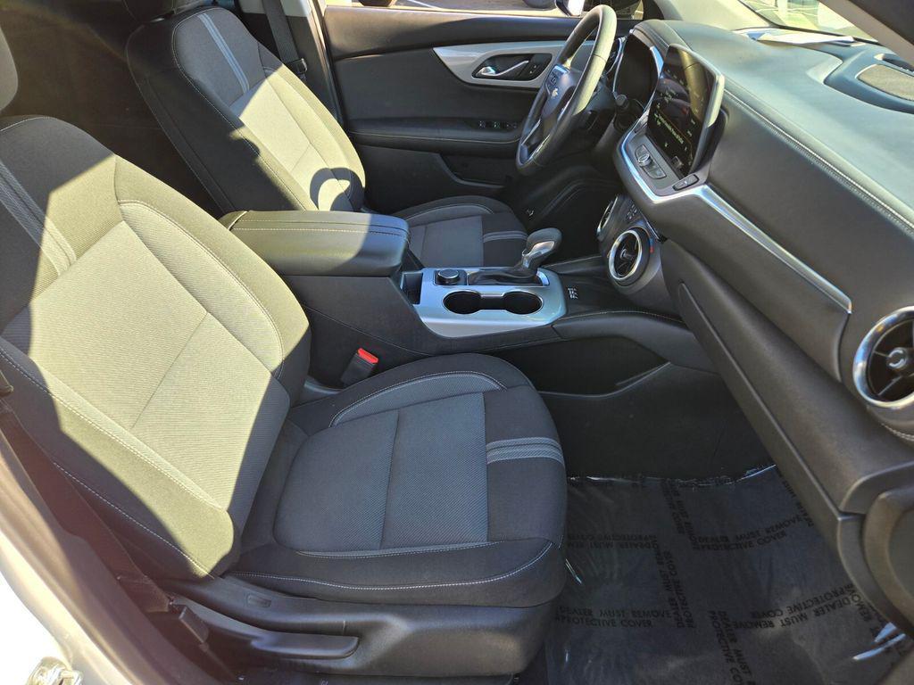 used 2025 Chevrolet Blazer car, priced at $29,591