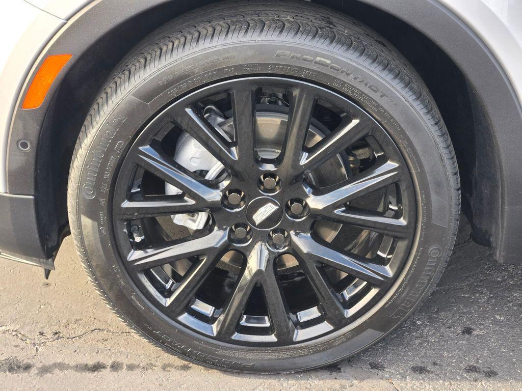 used 2022 Cadillac XT4 car, priced at $27,993