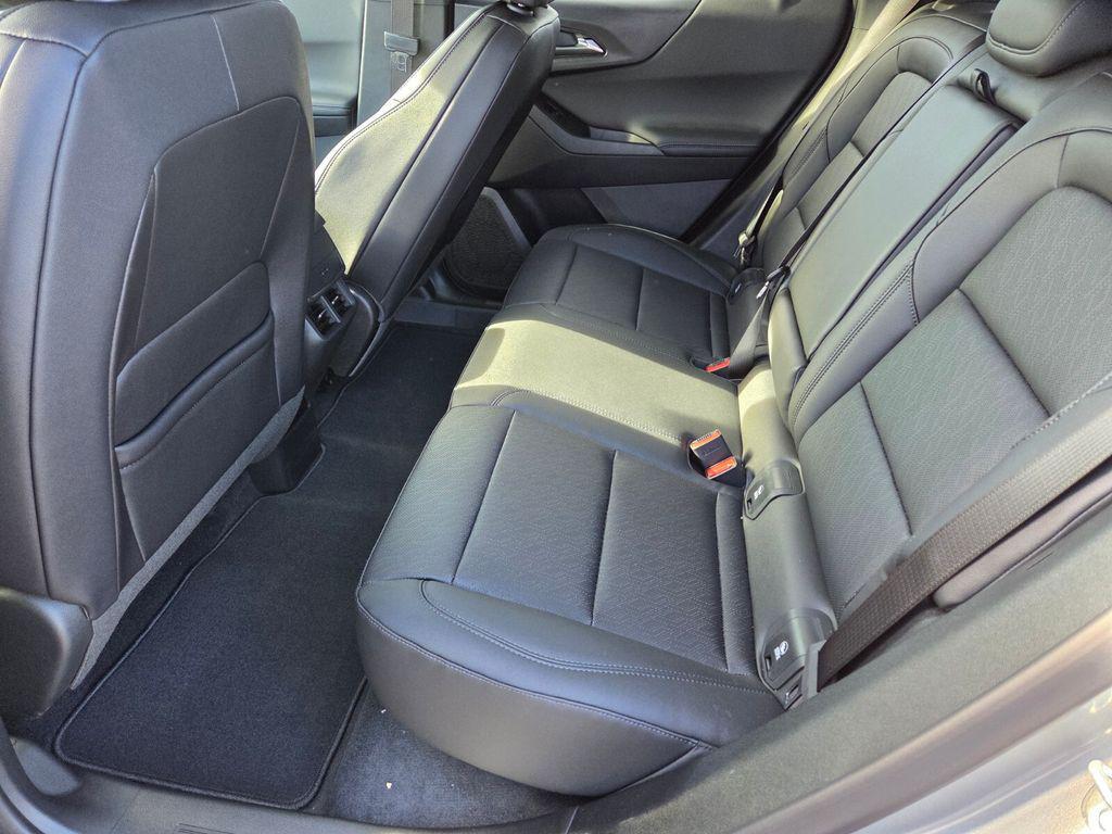 new 2026 Chevrolet Equinox car, priced at $35,875