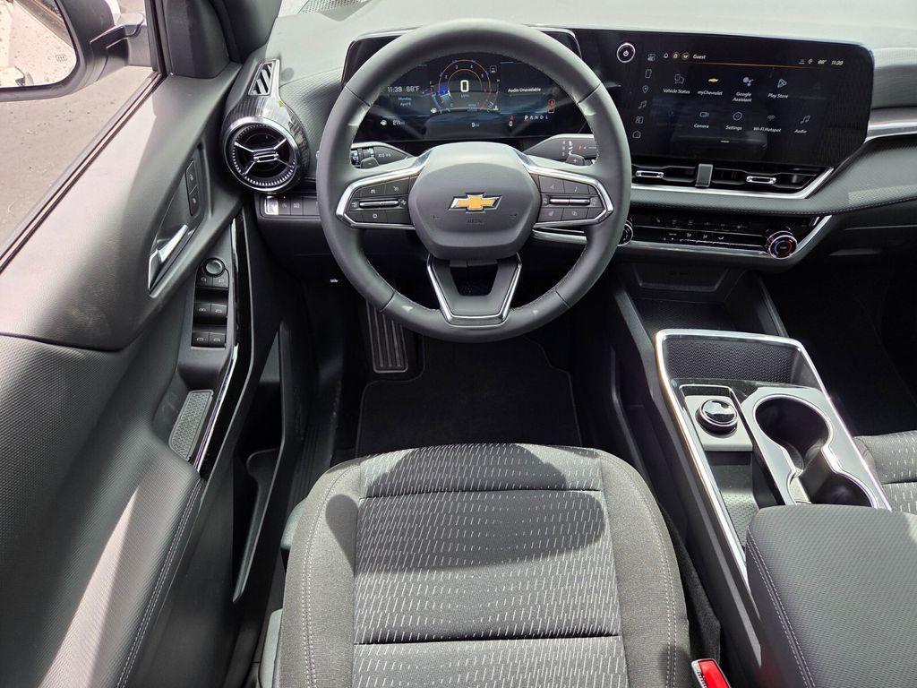 new 2026 Chevrolet Equinox car, priced at $30,890