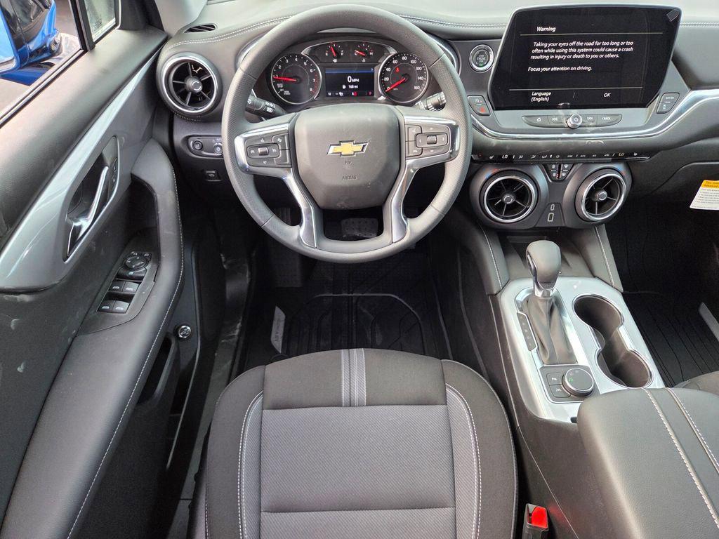 new 2025 Chevrolet Blazer car, priced at $35,270