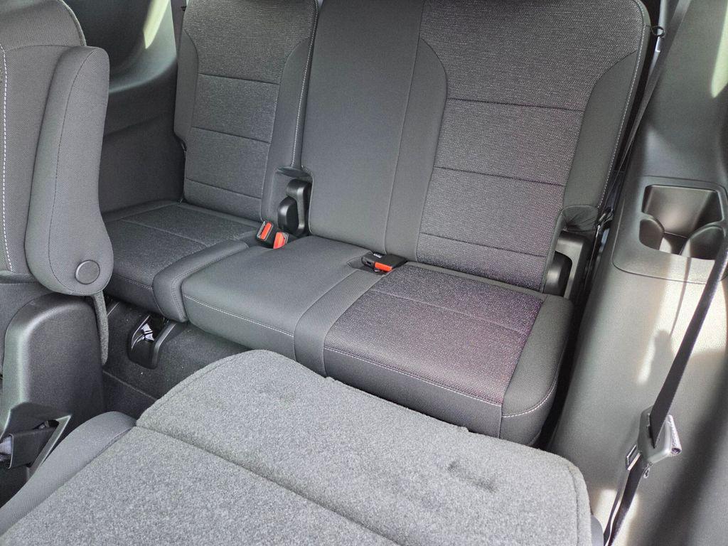 new 2026 Chevrolet Traverse car, priced at $44,265