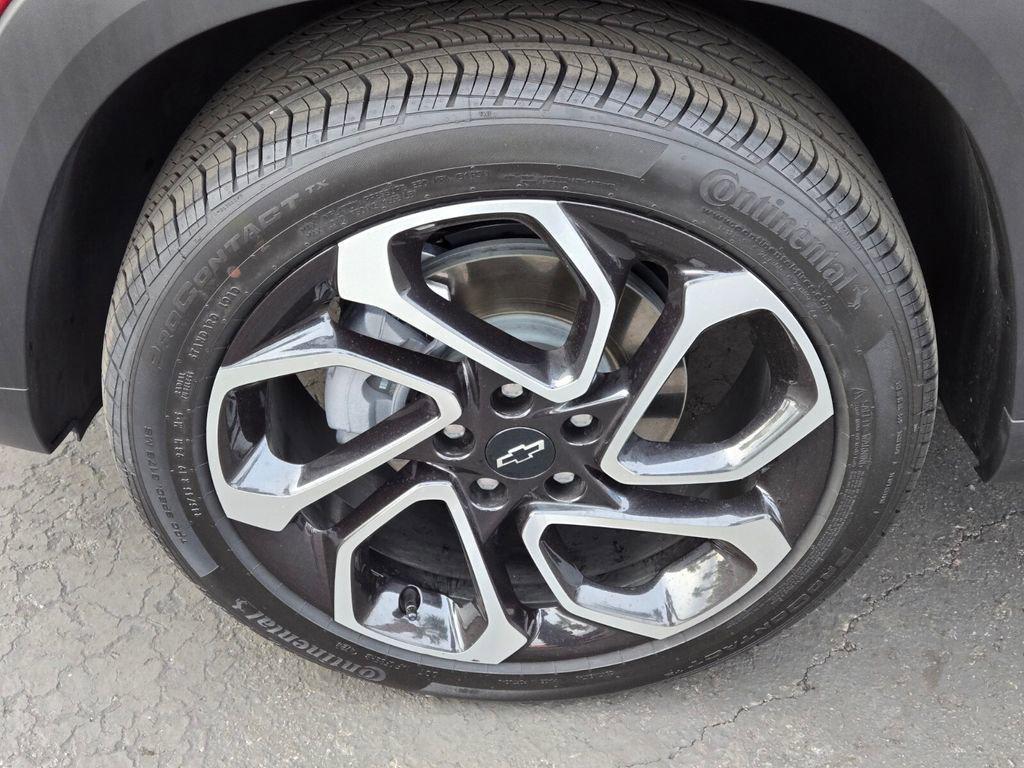 used 2025 Chevrolet Trax car, priced at $24,591