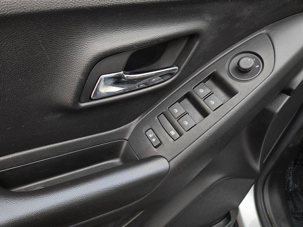 used 2022 Chevrolet Trax car, priced at $19,592