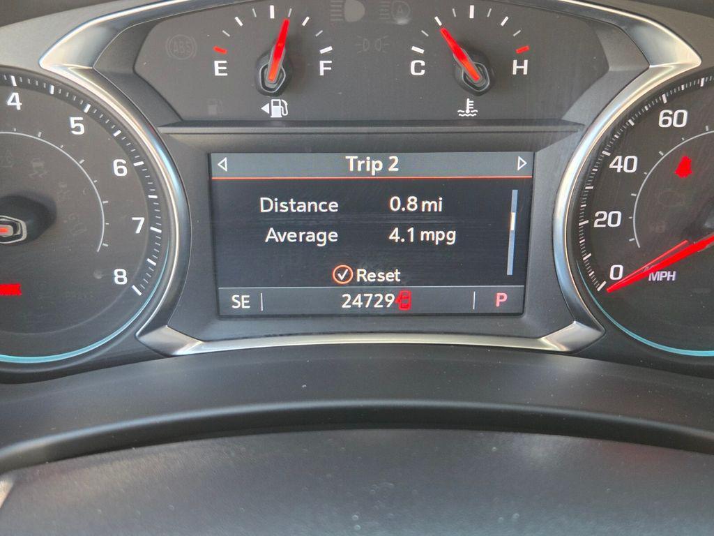 used 2024 Chevrolet Equinox car, priced at $25,991