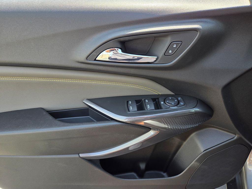 new 2026 Chevrolet Trax car, priced at $28,085