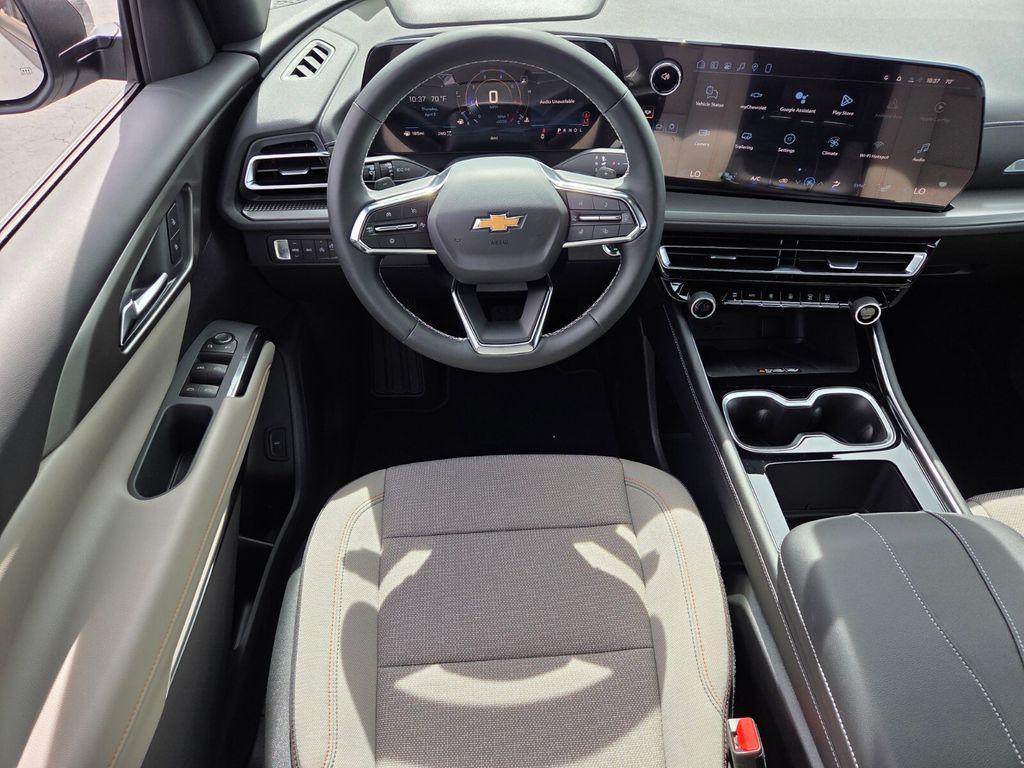 new 2026 Chevrolet Traverse car, priced at $47,144