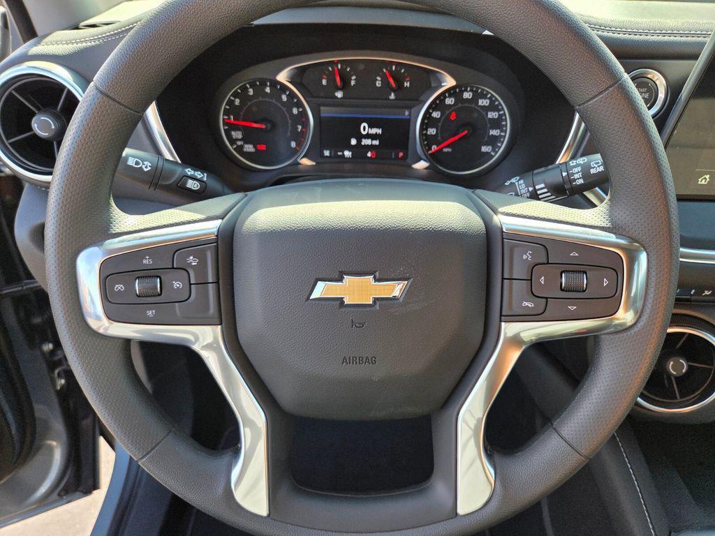 new 2025 Chevrolet Blazer car, priced at $34,915